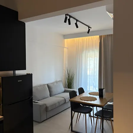 Διαμέρισμα Yannos 1930 *